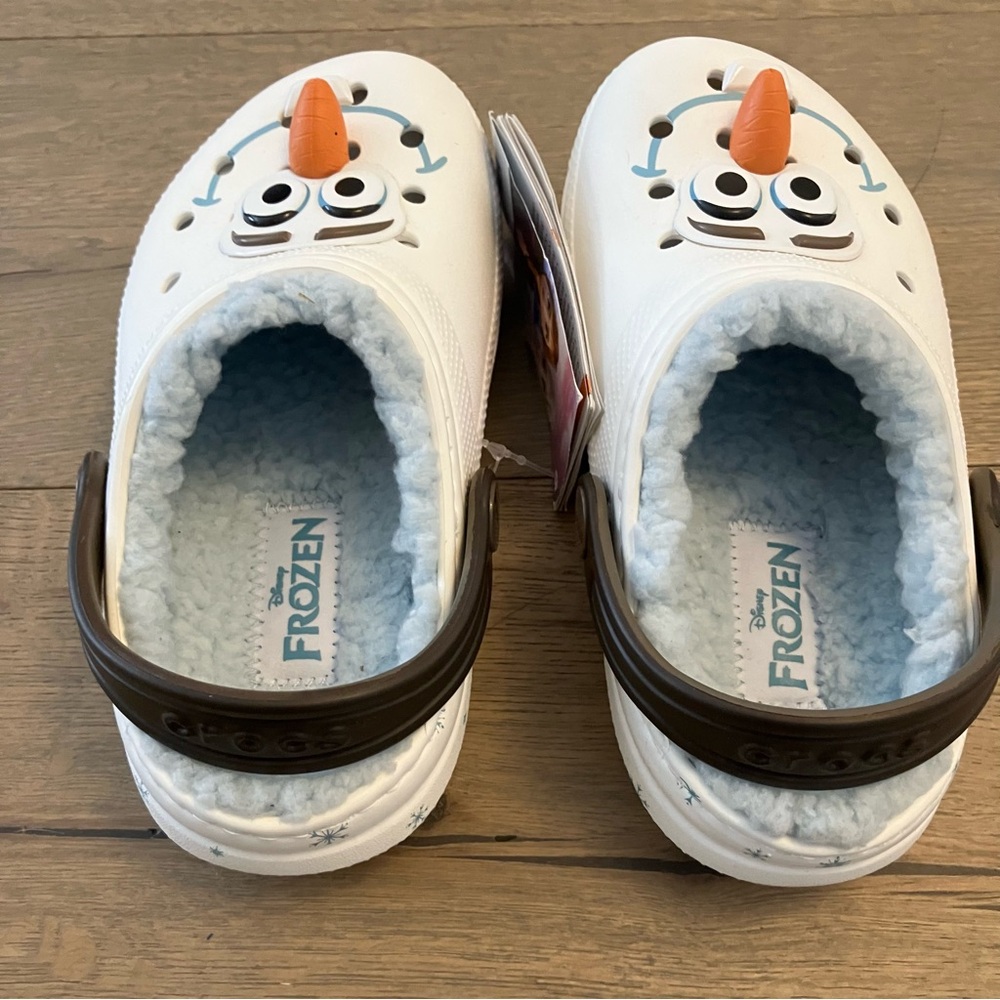 New Kids Frozen Olaf Crocs with Lining - Picture 4 of 5